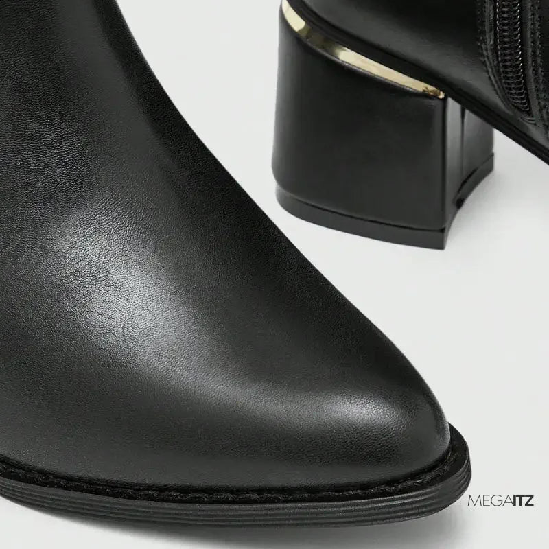 Megaitz - Ankle Boots Salto Grosso Detalhe Metalizado Lisie