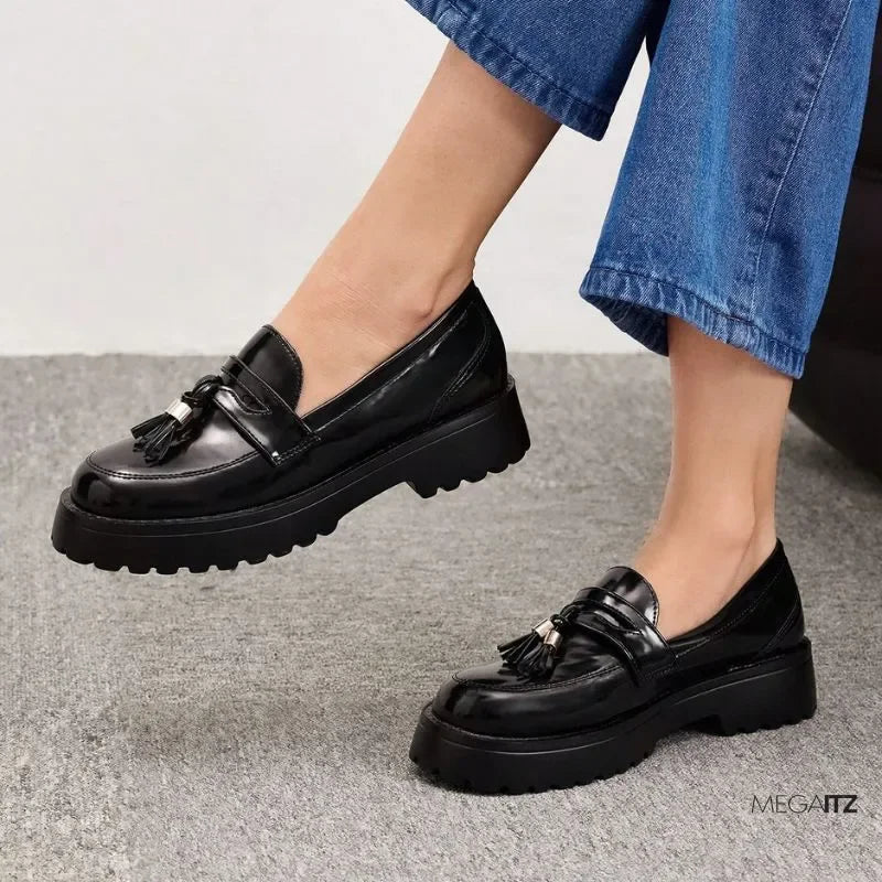 Megaitz - Mocassim Preto Tratorado Tassel Serenity