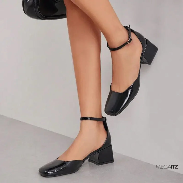 Megaitz - Scarpin Preto Verniz Salto Bloco Grace